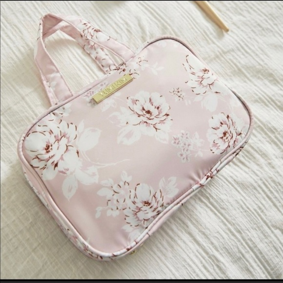 Yumi Kim Hanging Makeup Bag - Picture 2 of 3